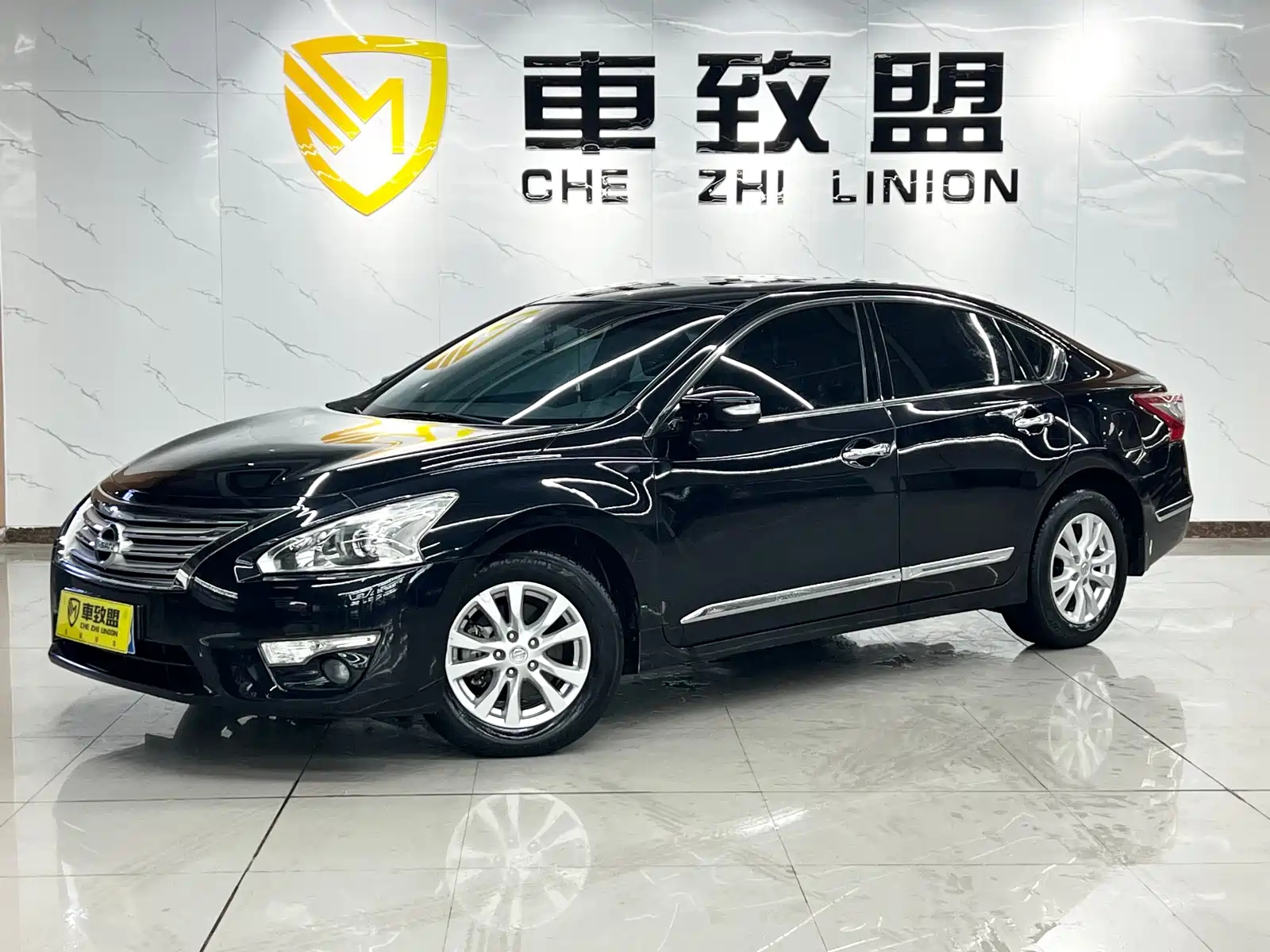 NISSAN TEANA 2013