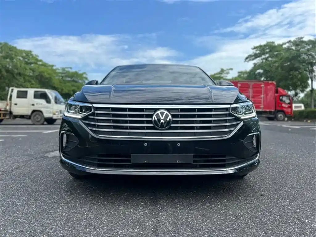 VOLKSWAGEN LAVIDA 2023