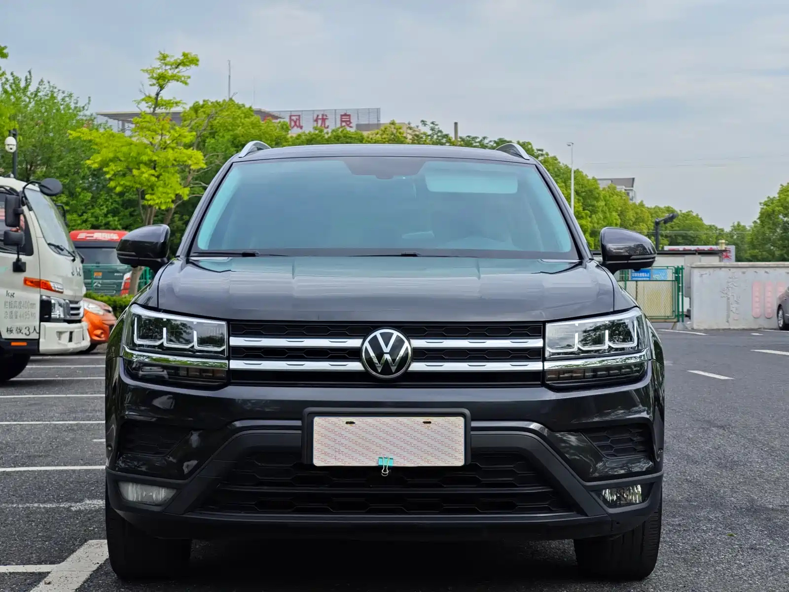 VOLKSWAGEN THARU 2021