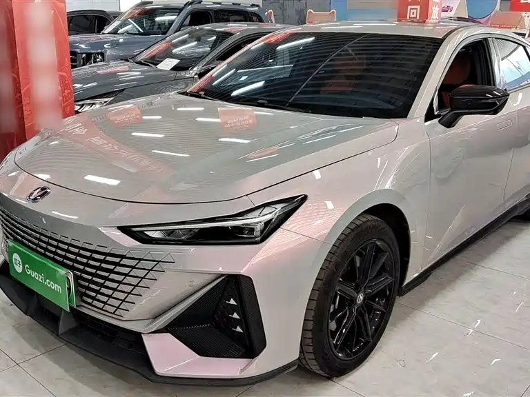 CHANGAN UNI-V SMART IDD 2023