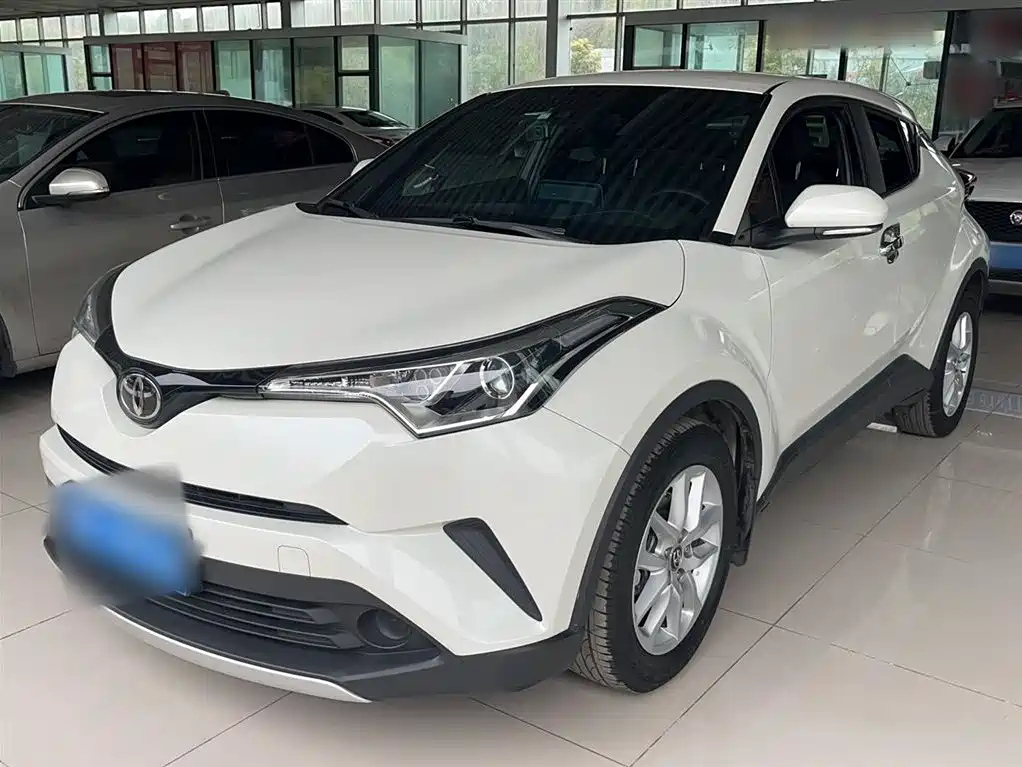 TOYOTA IZOA 2018