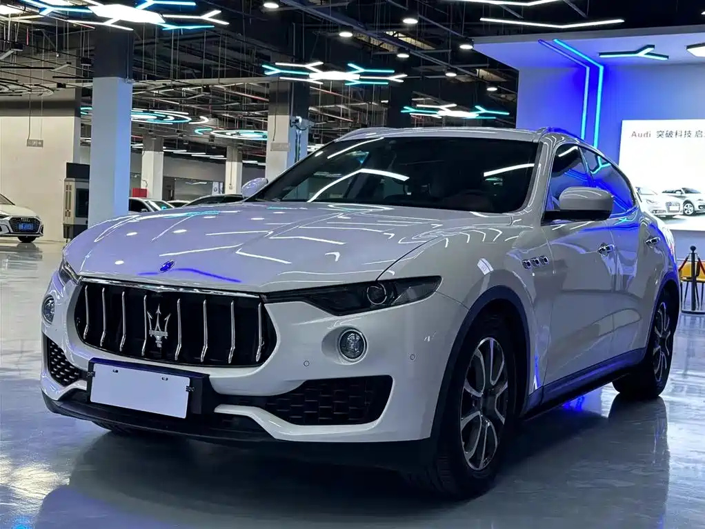 MASERATI LEVANTE 2016