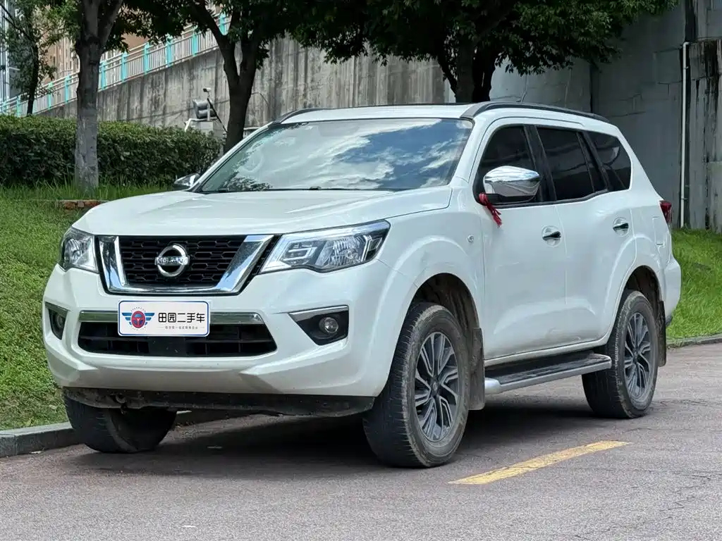 NISSAN TERRA 2018