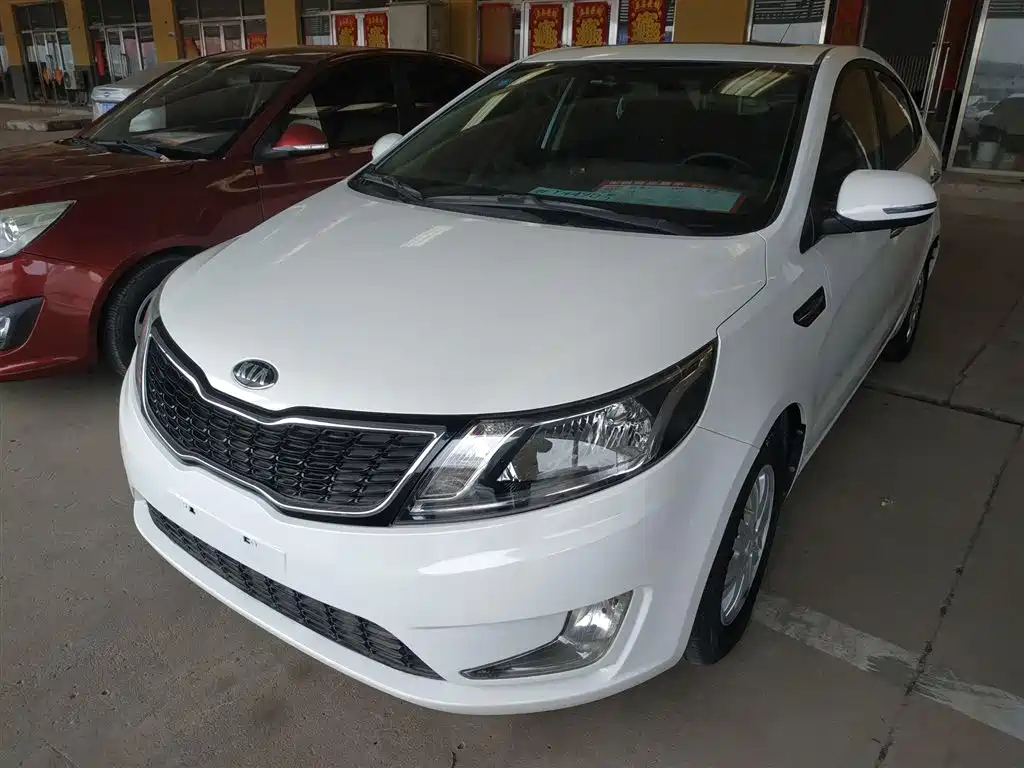 KIA K2 2012