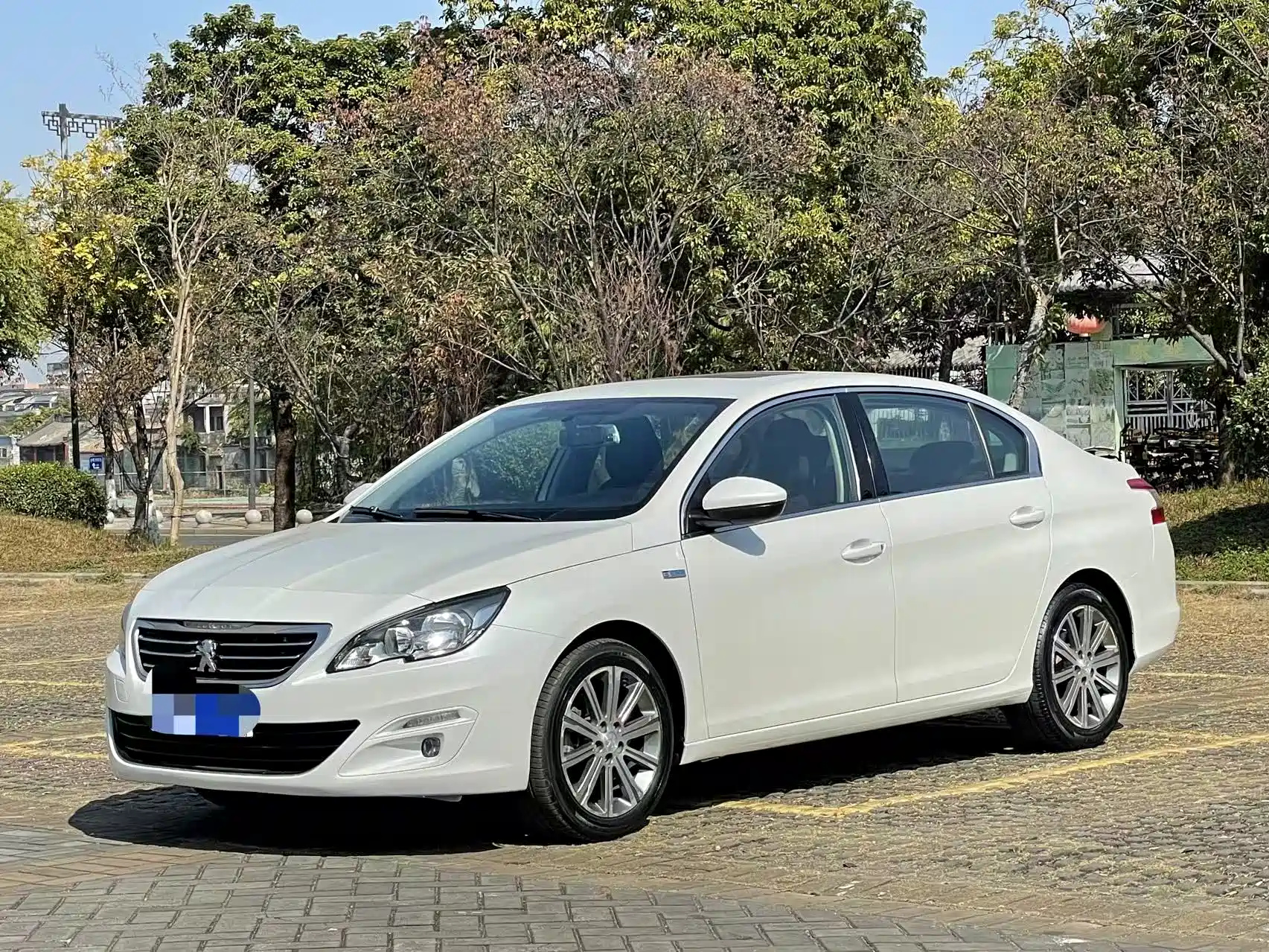 PEUGEOT 408 2016