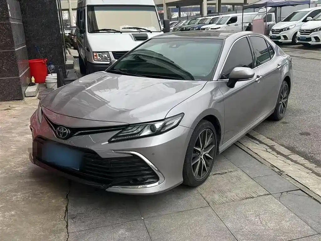 TOYOTA CAMRY 2021