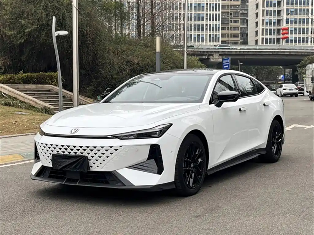 CHANGAN UNI-V 2024
