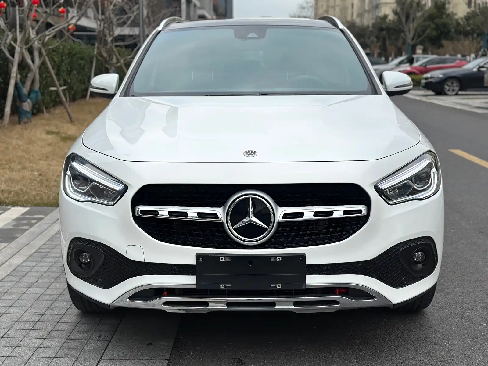 MERCEDES BENZ GLA 2023