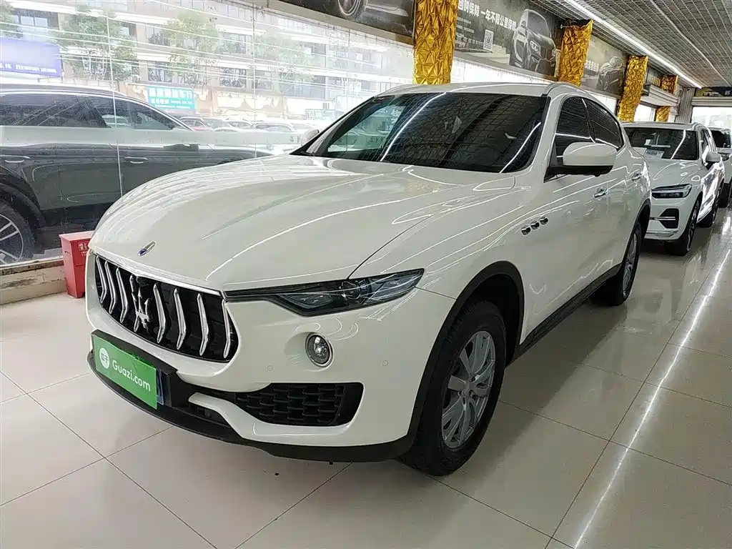 MASERATI LEVANTE 2018
