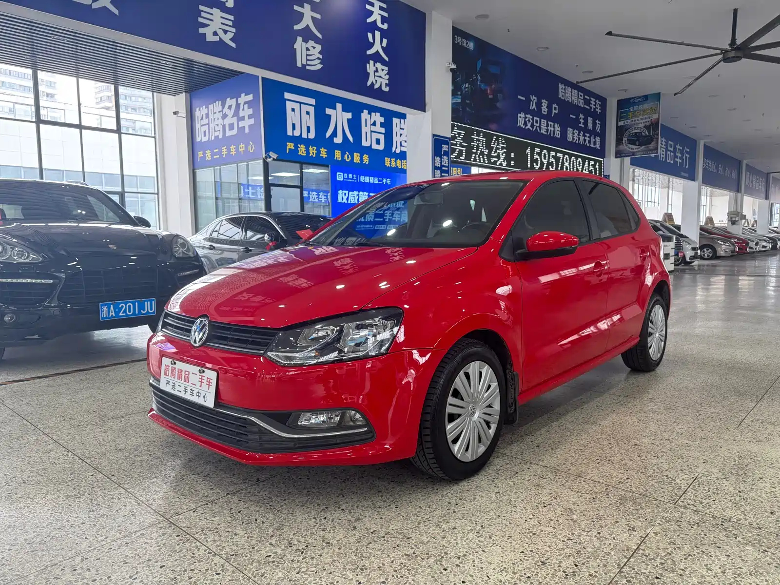 VOLKSWAGEN POLO