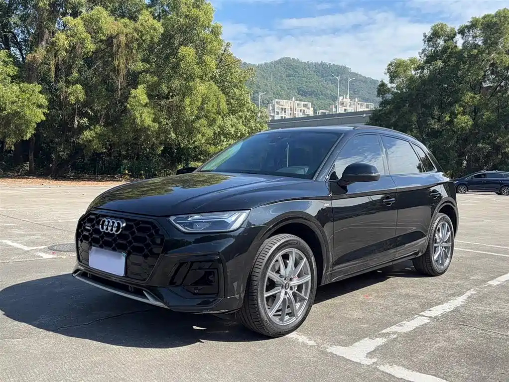 AUDI Q5L 2022