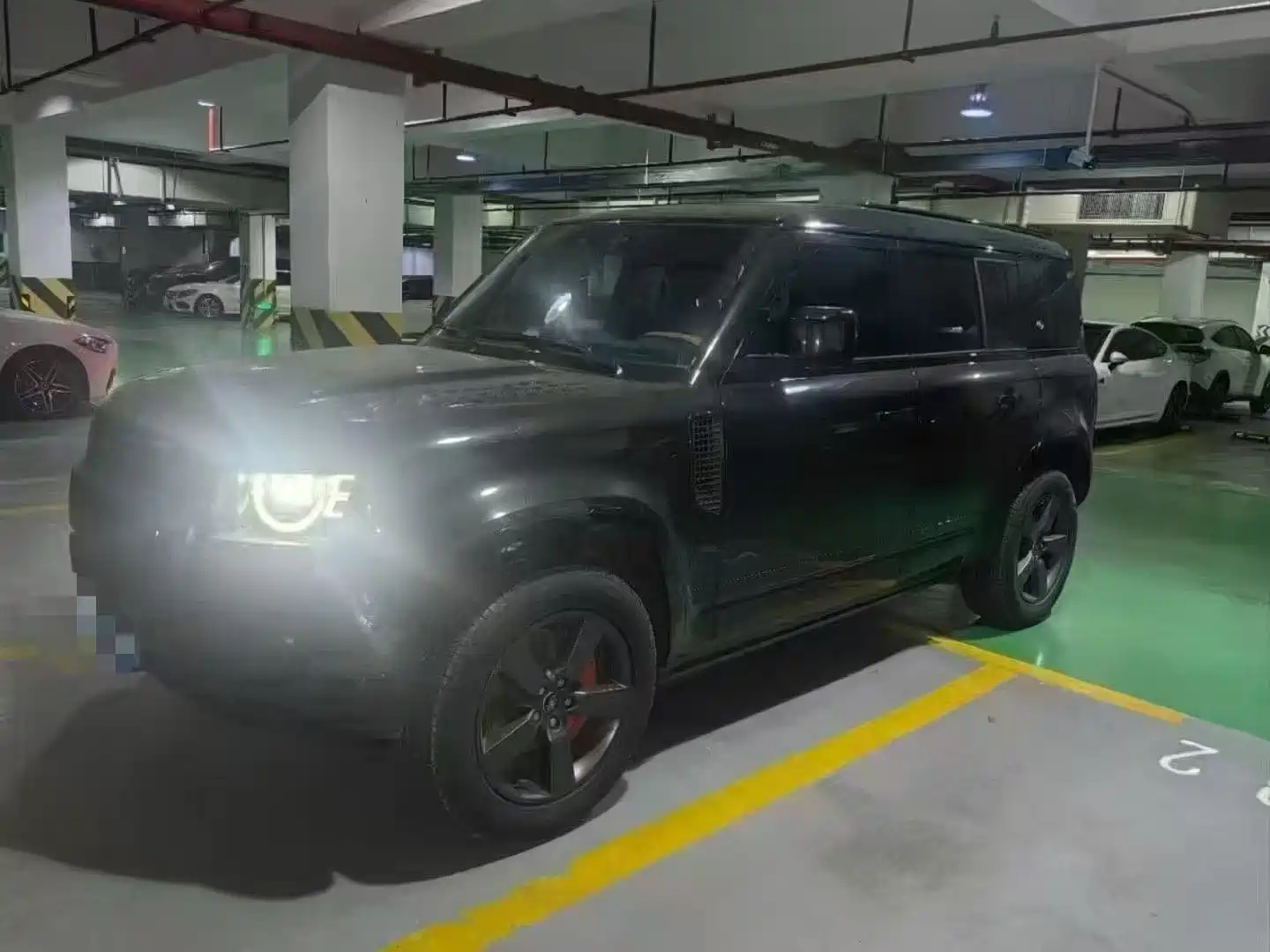LAND ROVER DEFENDER 2024