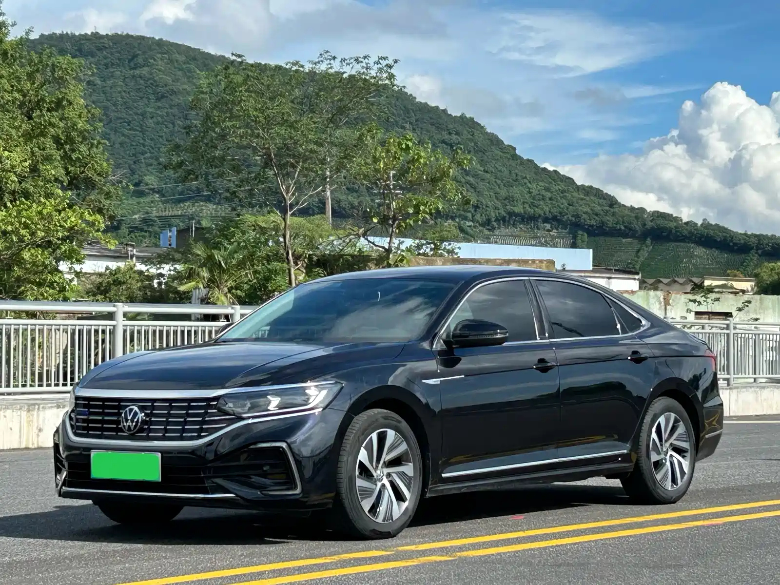 VOLKSWAGEN PASSAT NEW ENERGY 2022