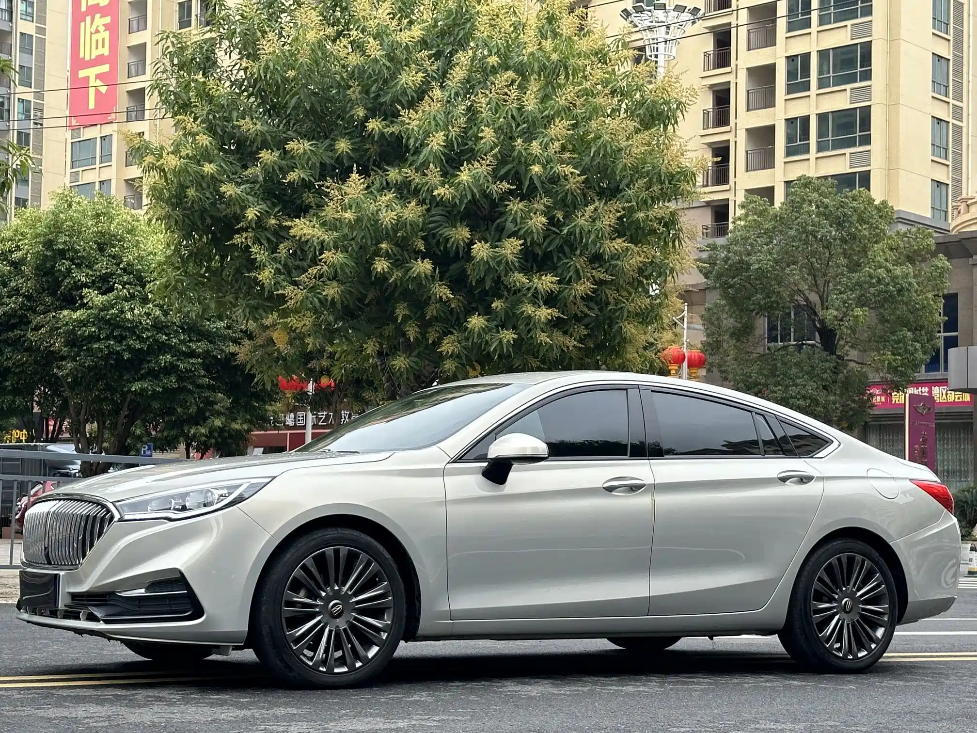 HONGQI H5 2020