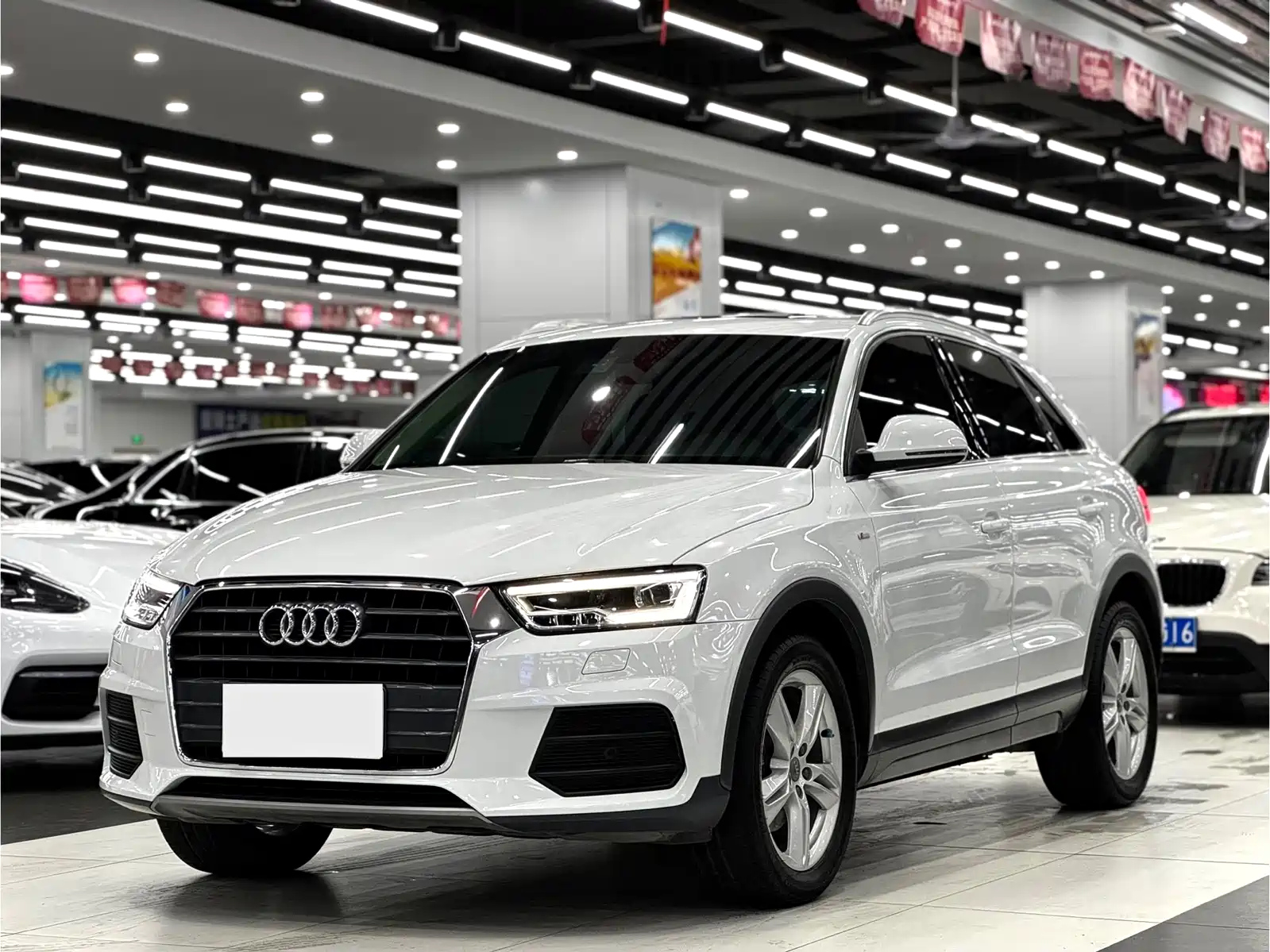 AUDI Q3 2019