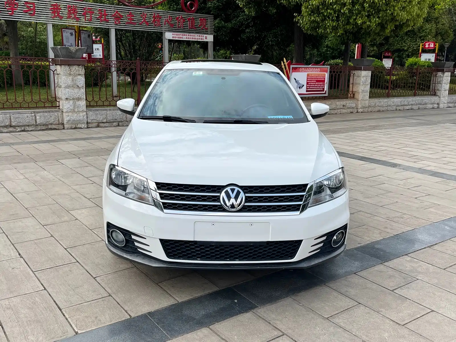 VOLKSWAGEN LAVIDA 2013