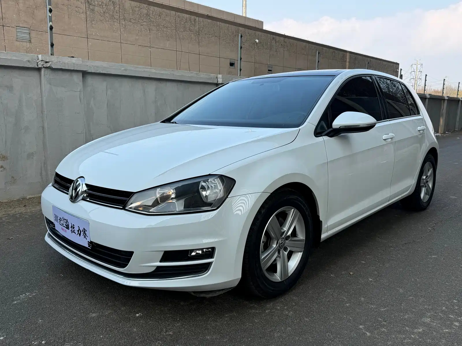 VOLKSWAGEN GOLF 2015
