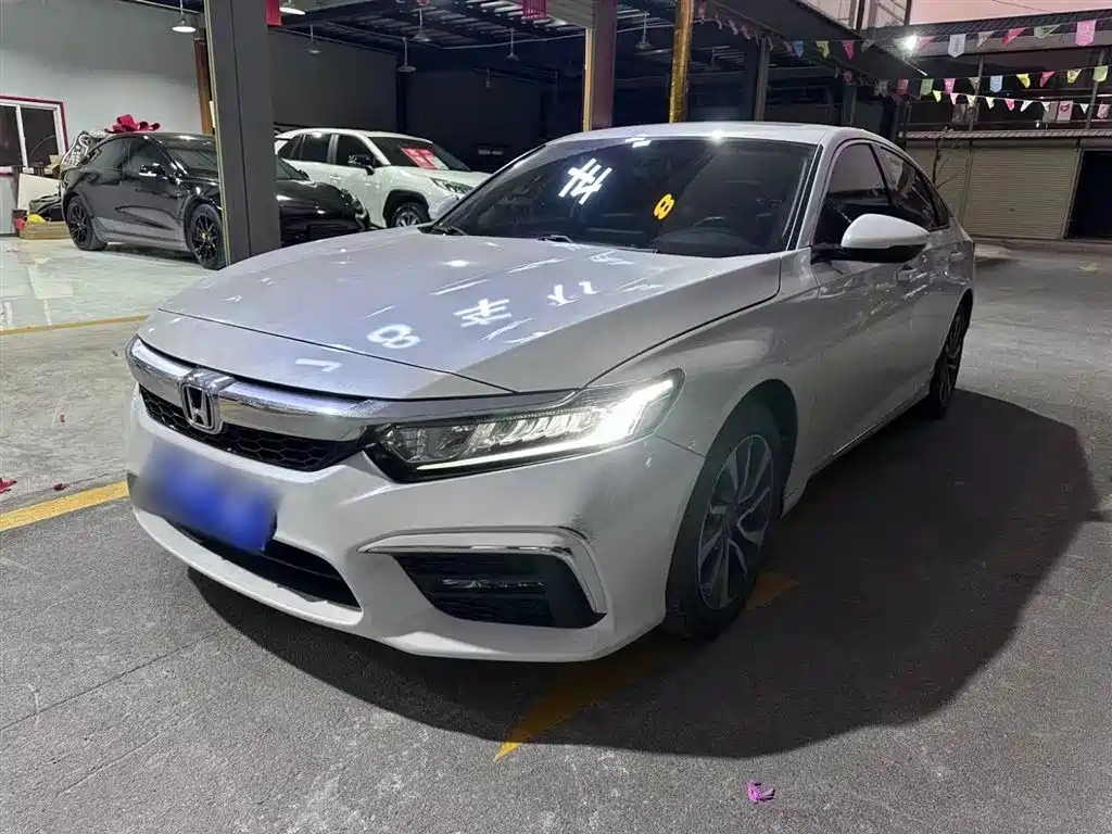 HONDA INSPIRE 2022
