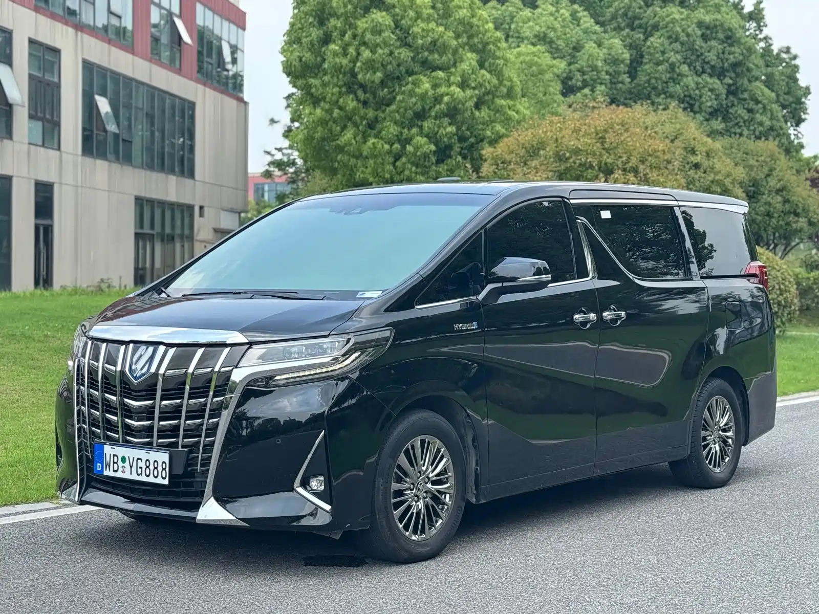 TOYOTA ALPHARD 2020