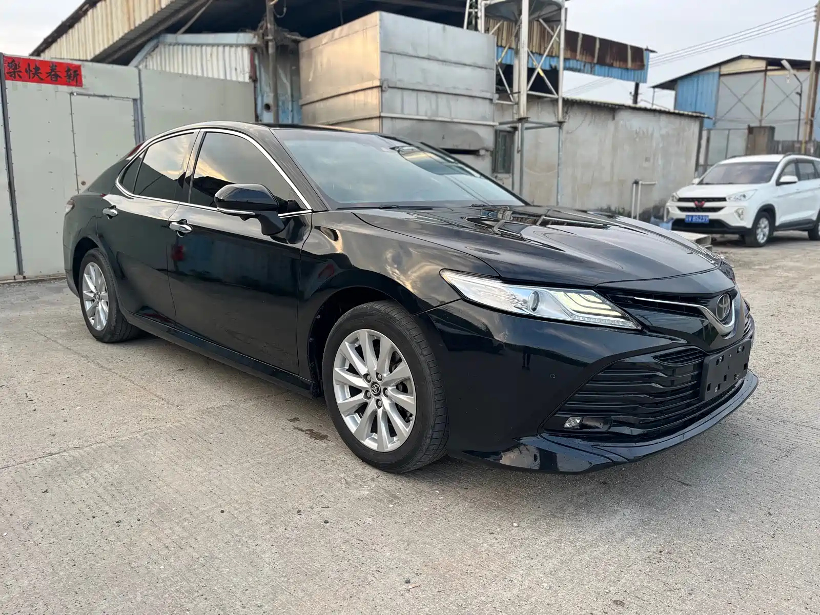 TOYOTA CAMRY 2019