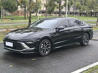 Заказать HYUNDAI SONATA
