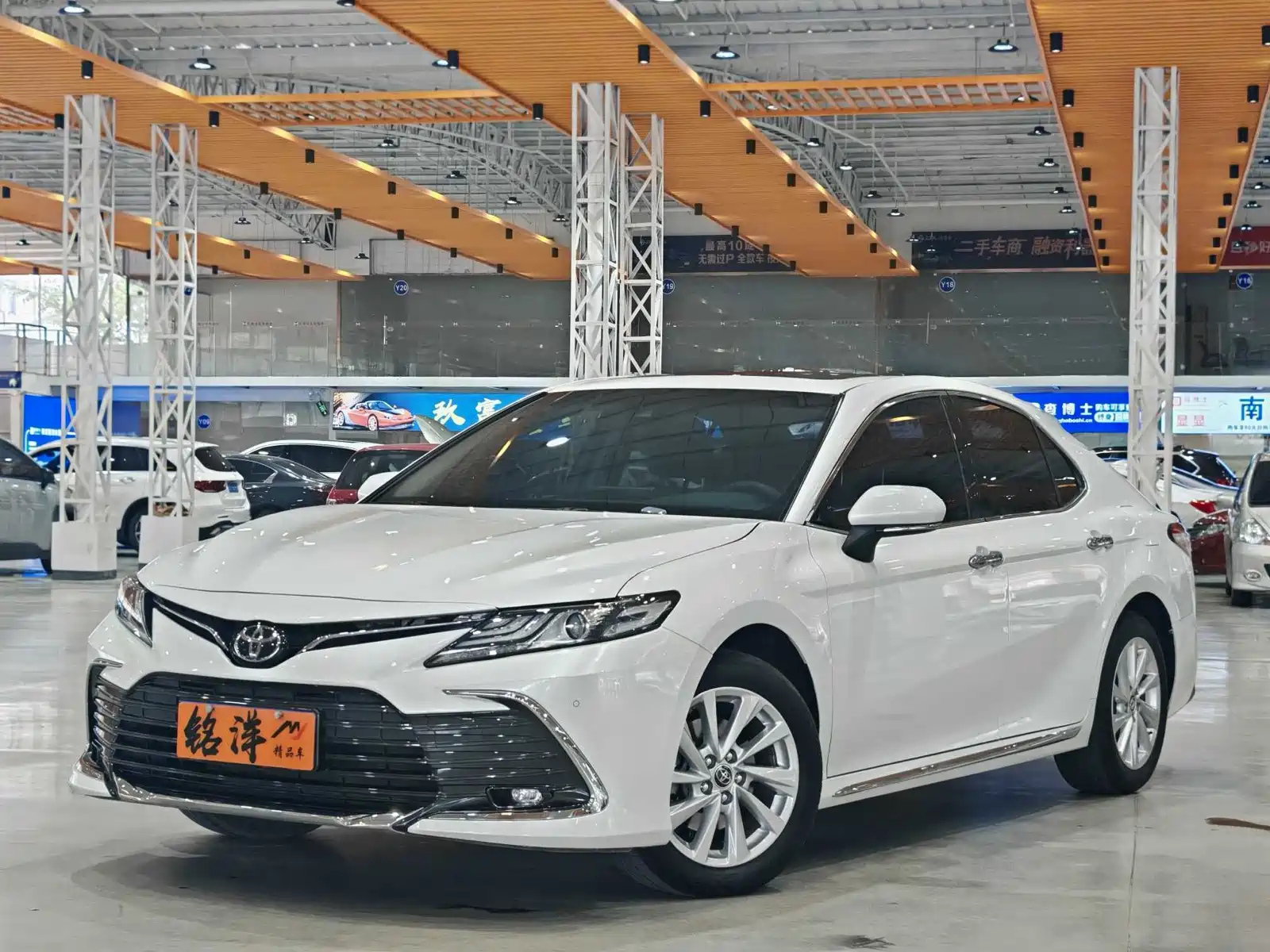 TOYOTA CAMRY 2023