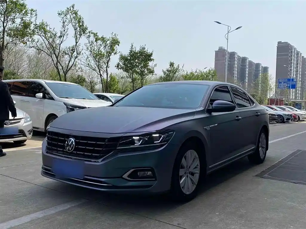 VOLKSWAGEN PASSAT 2019