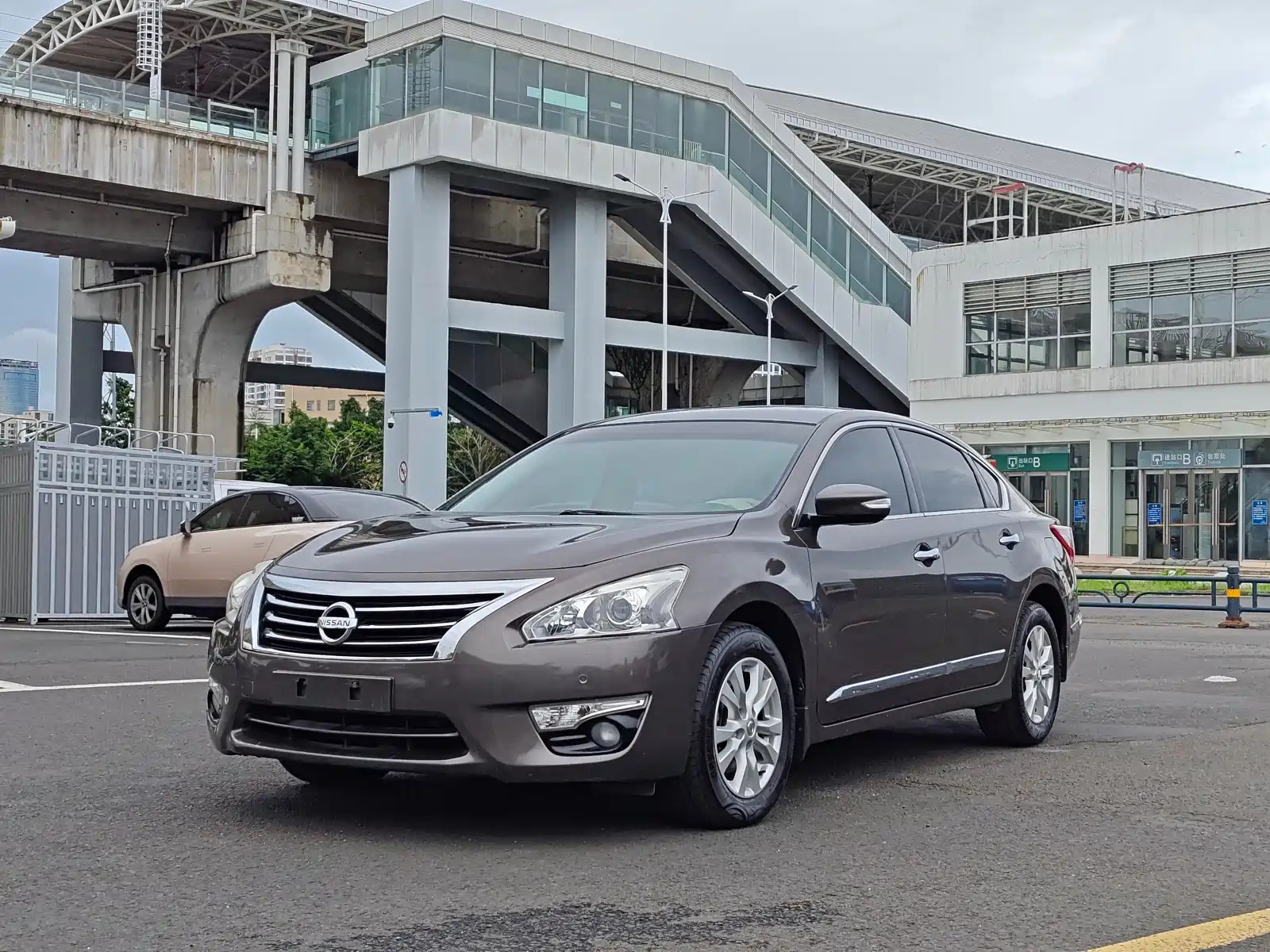 NISSAN TEANA 2016