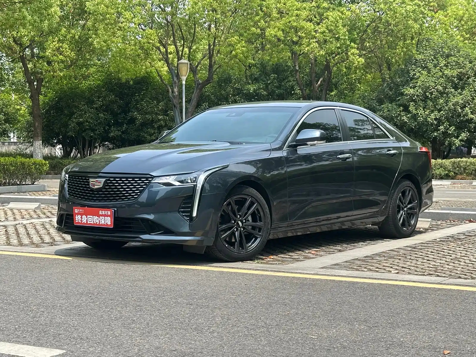 CADILLAC CT4 2022
