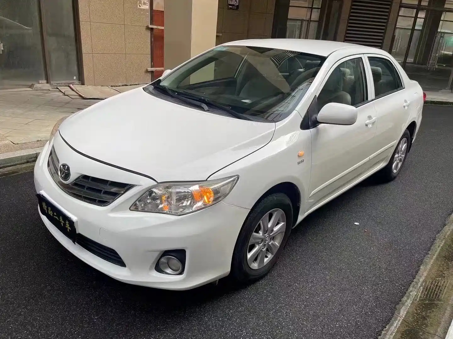TOYOTA COROLLA 2011