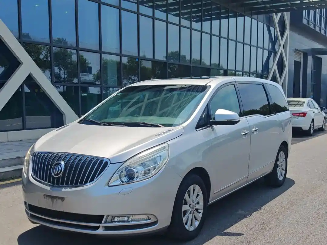 BUICK GL8 2011