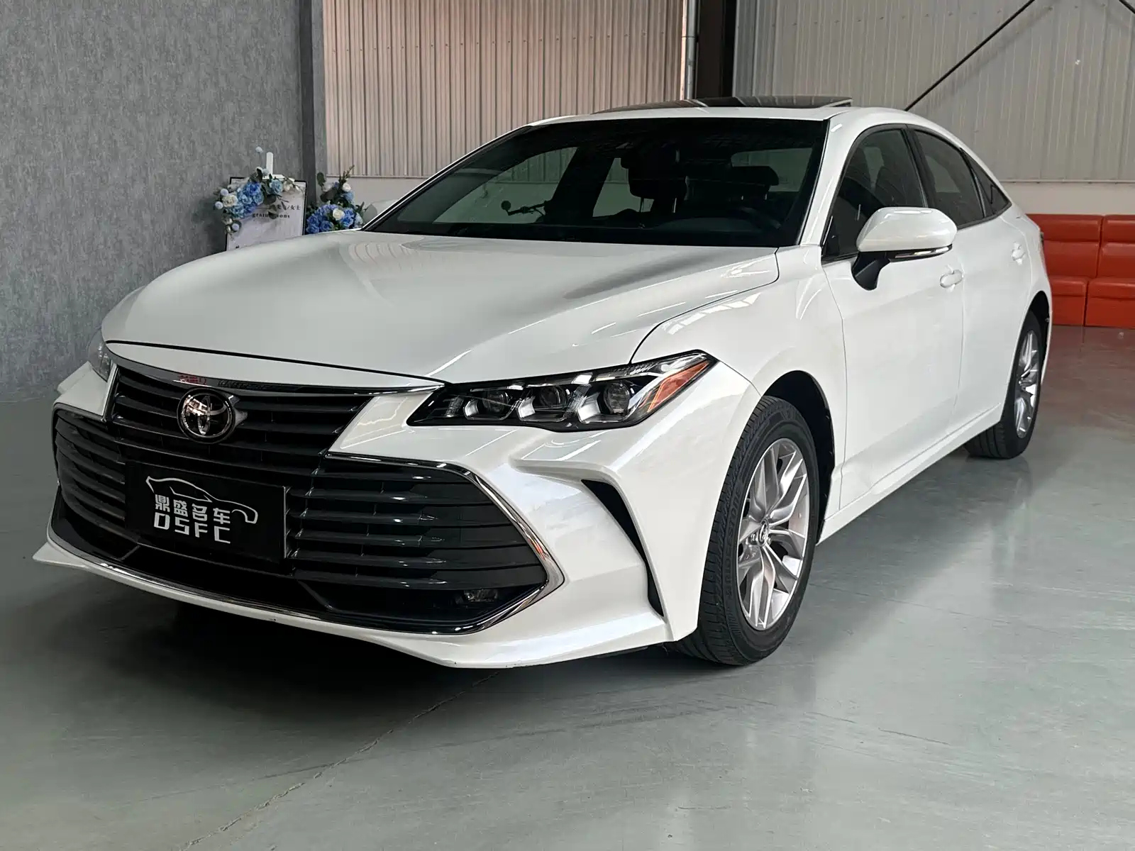 TOYOTA AVALON 2019