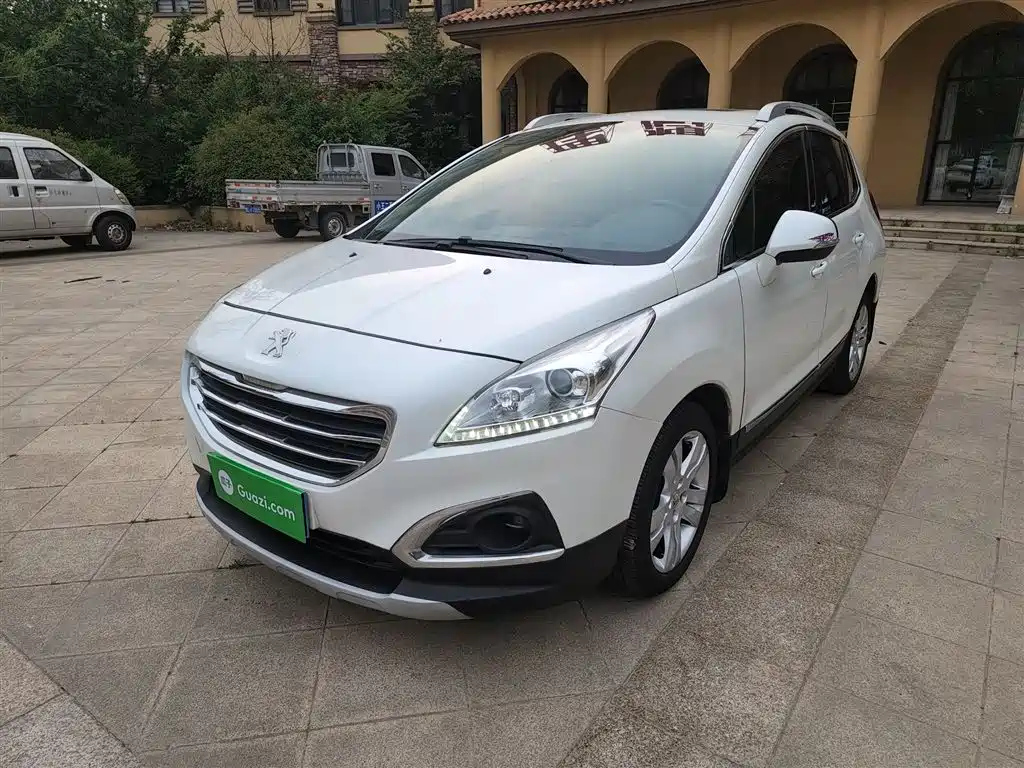 PEUGEOT 3008 2015