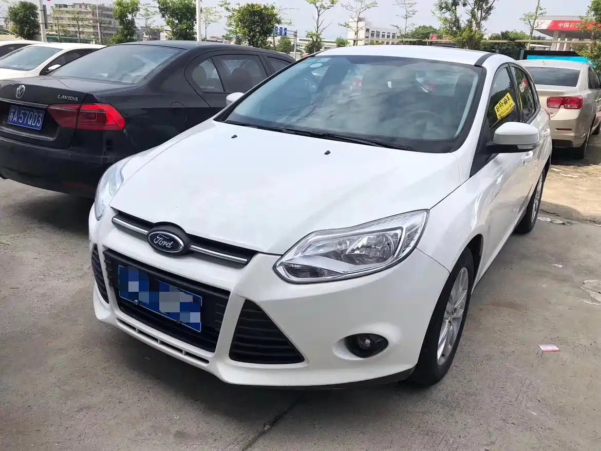 FORD FOCUS 2012