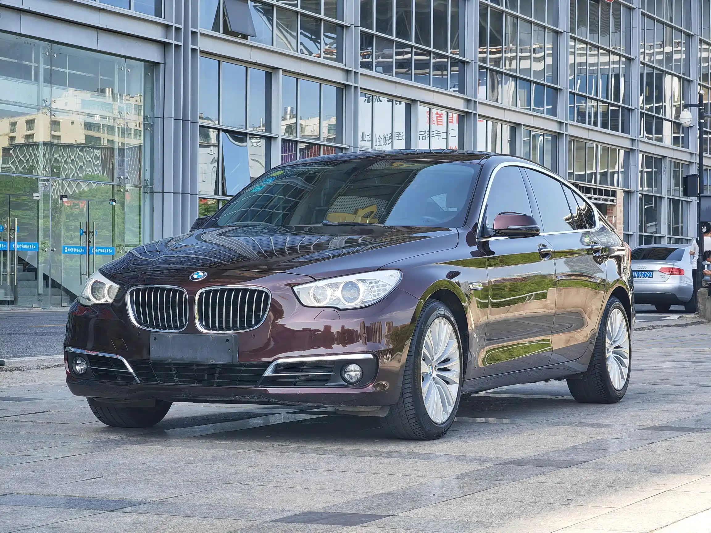 BMW 5-SERIES GT 2014