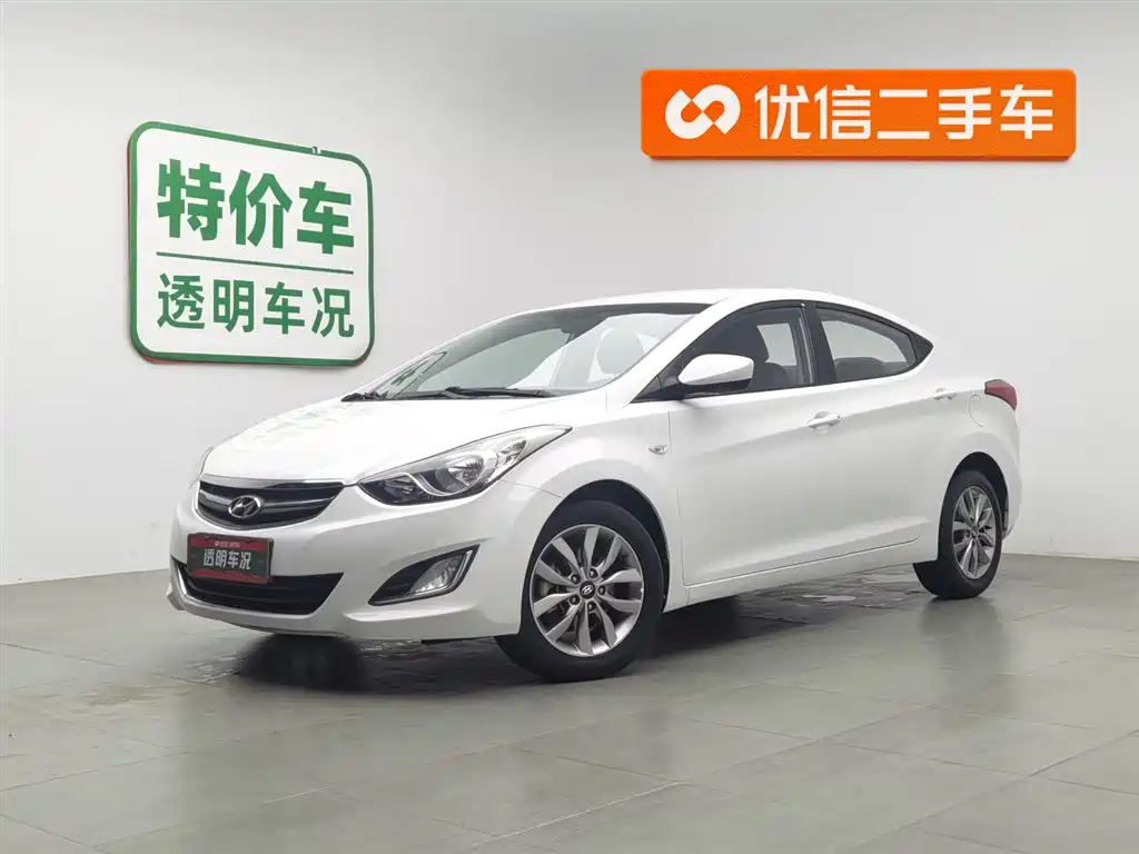 HYUNDAI ELANTRA 2015