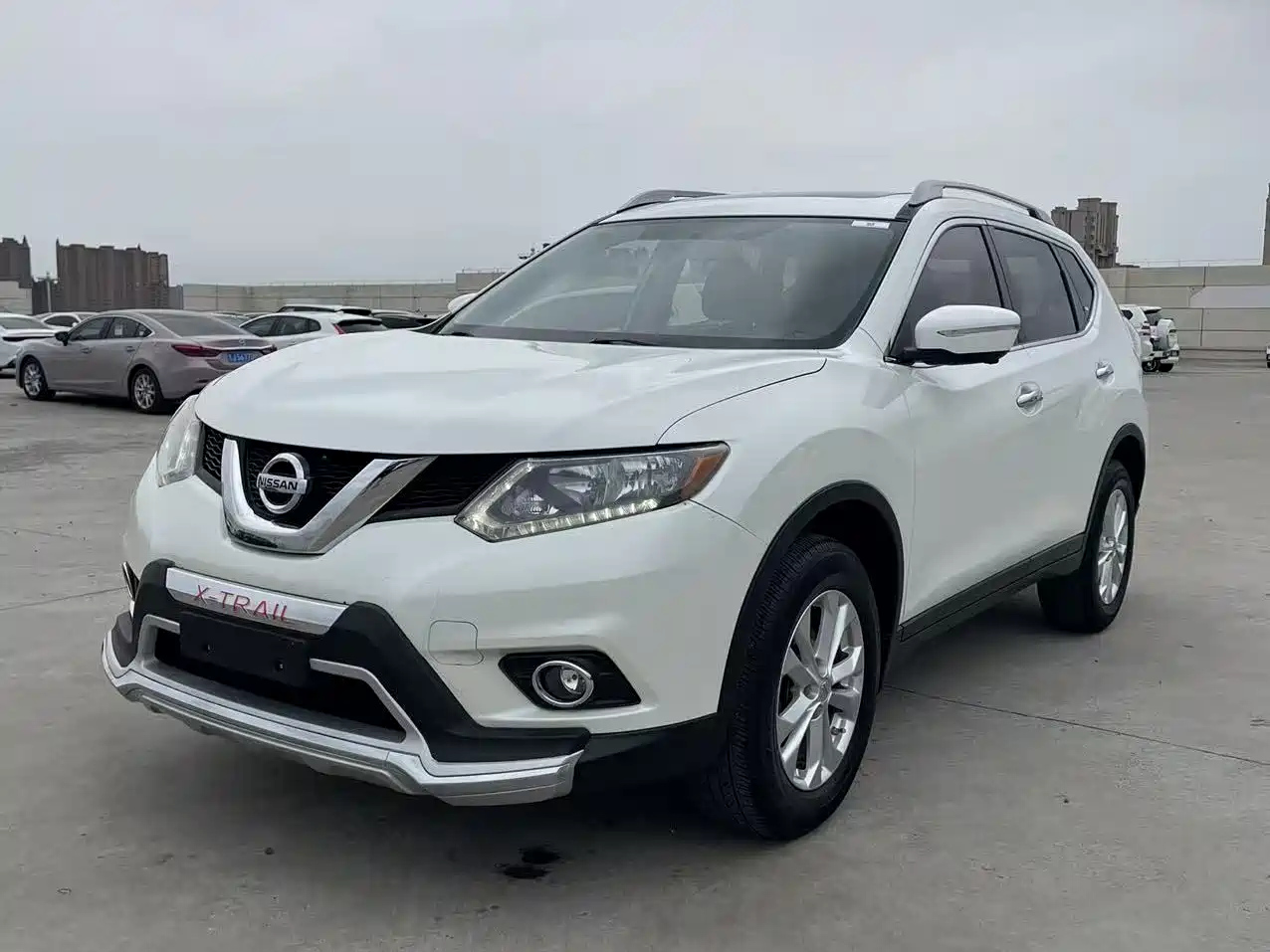 NISSAN X-TRAIL 2015