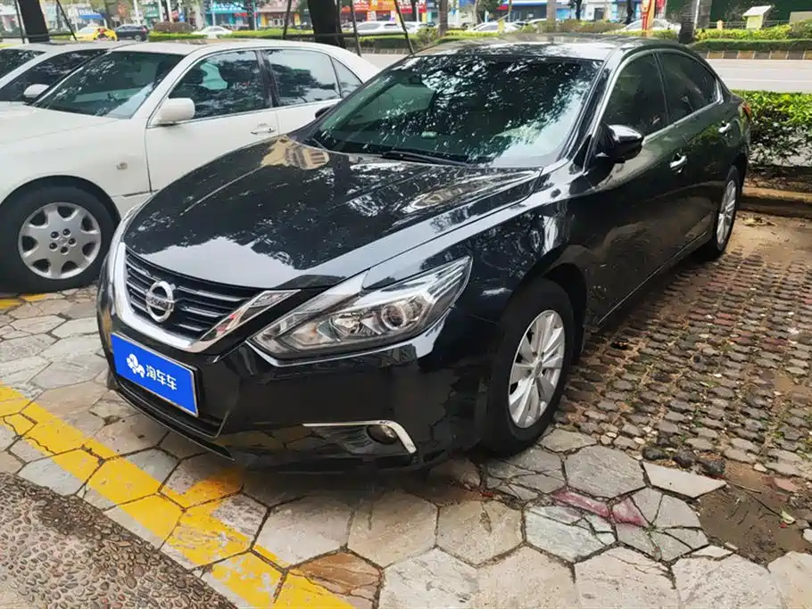 NISSAN TEANA 2016