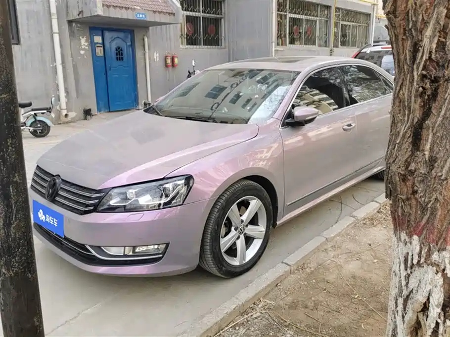 VOLKSWAGEN PASSAT 2014
