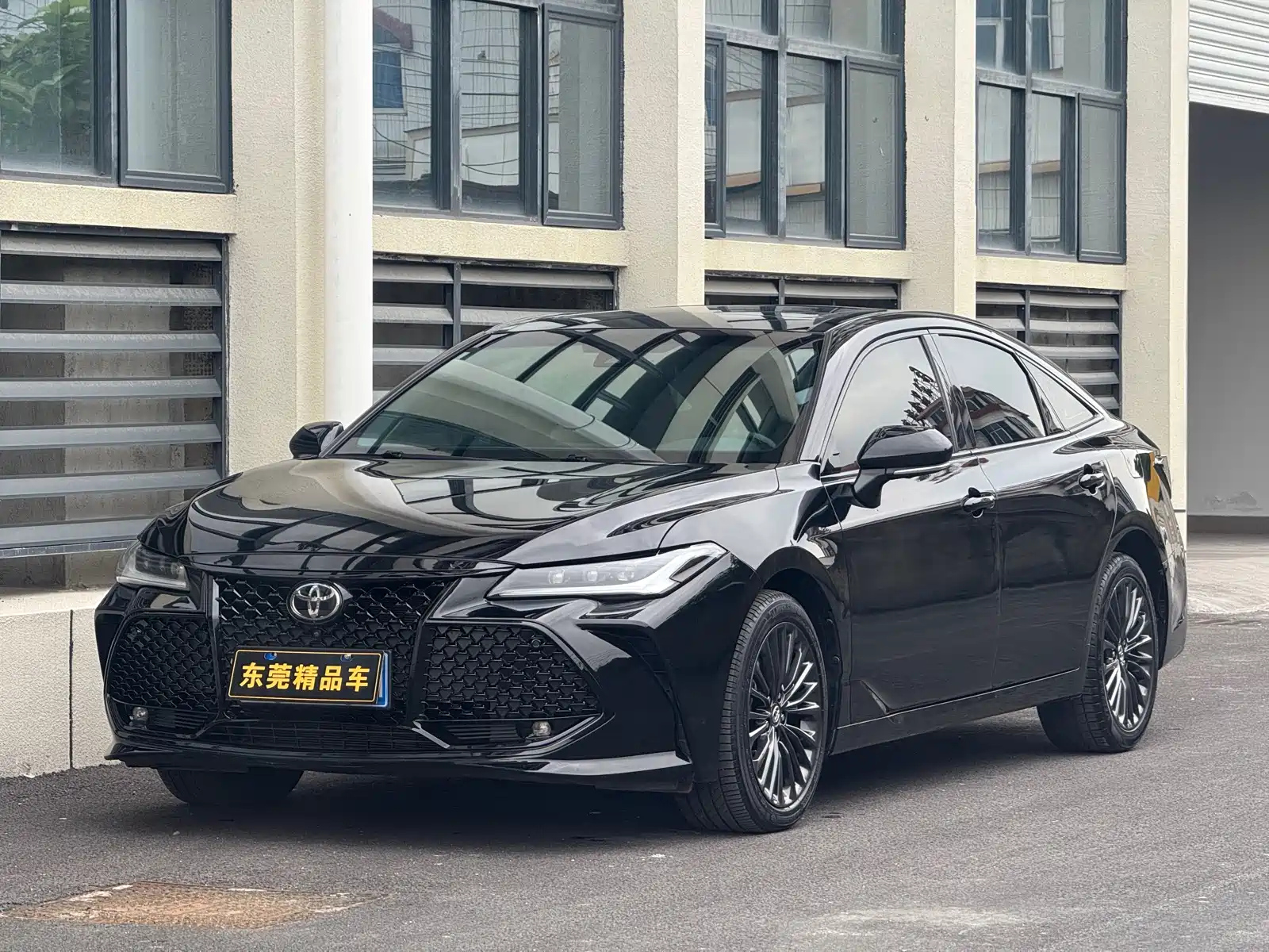 TOYOTA AVALON 2022