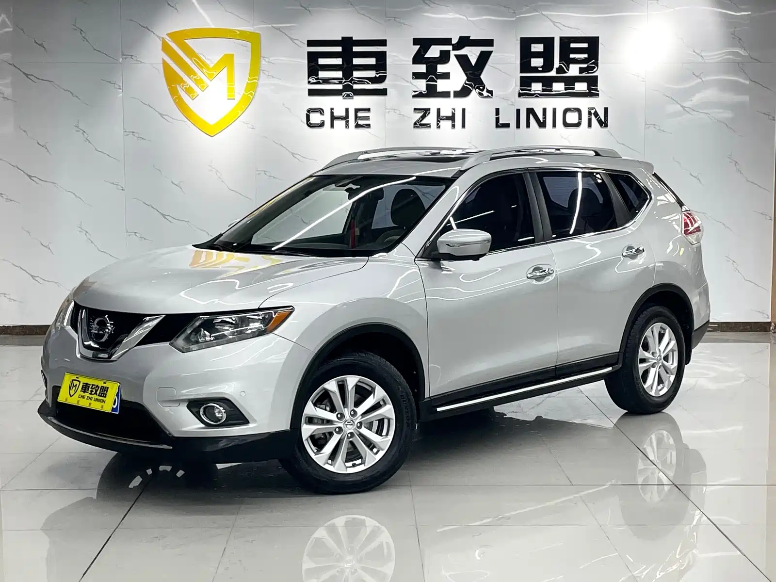 NISSAN X-TRAIL 2014