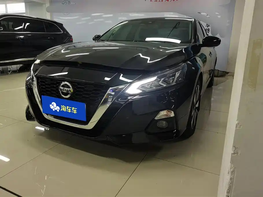 NISSAN TEANA 2021