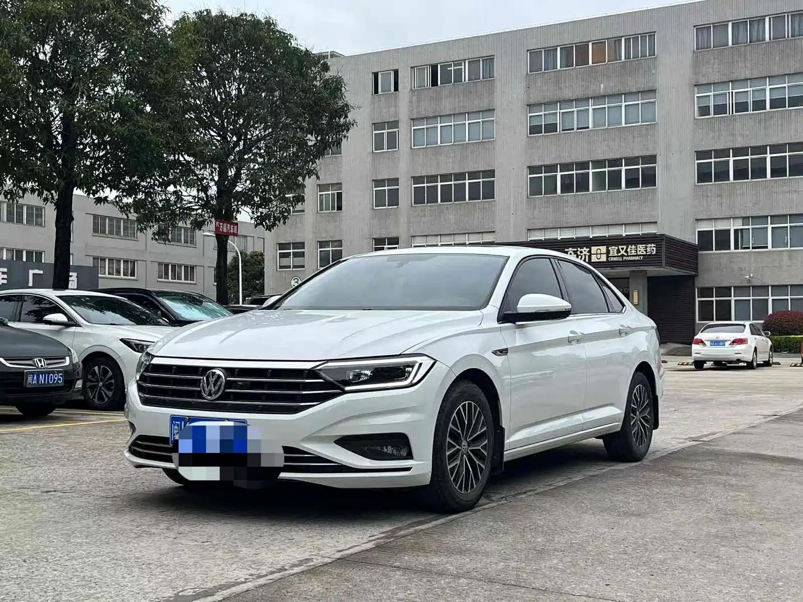 VOLKSWAGEN SAGITAR 2020