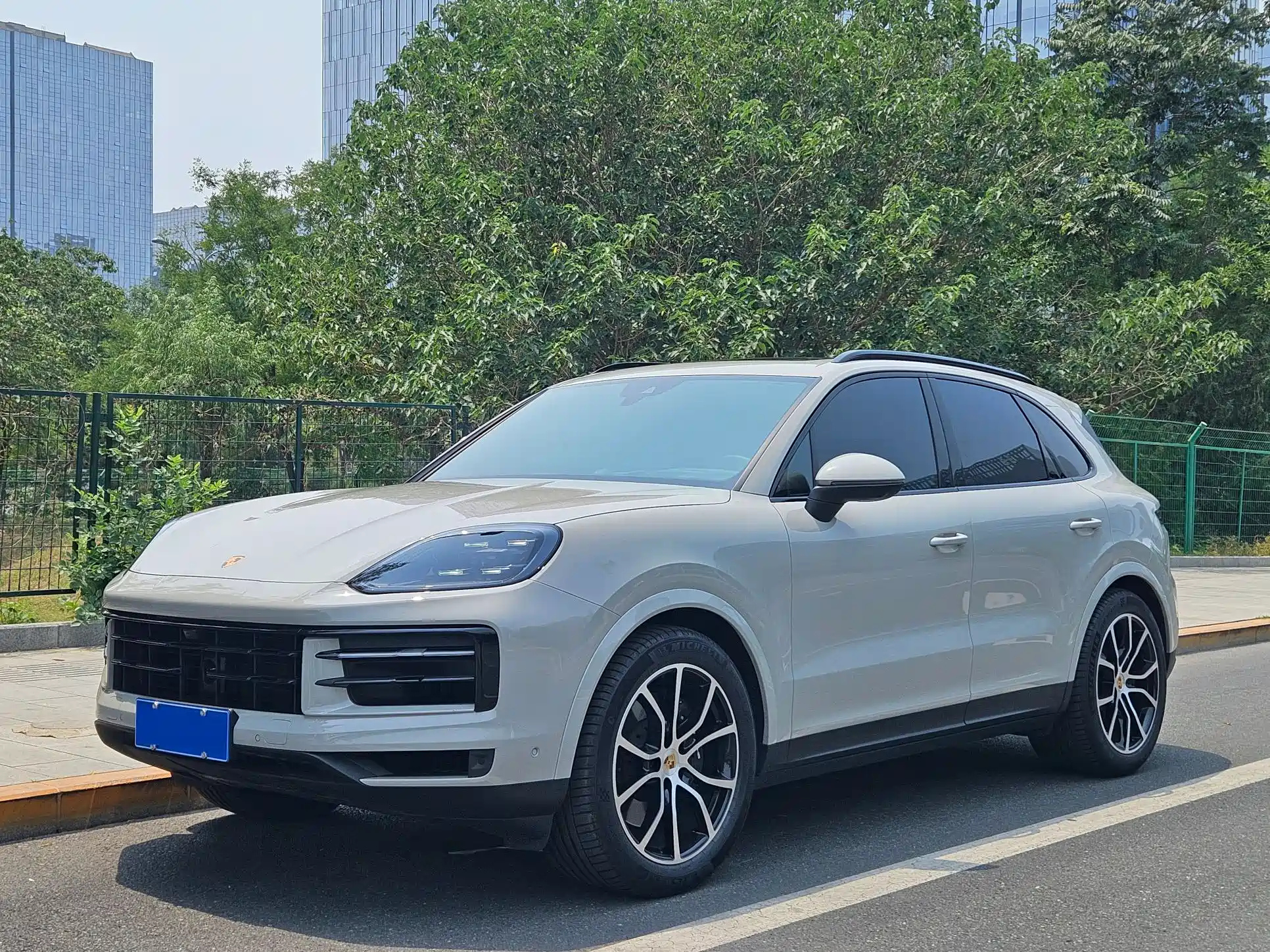 PORSCHE CAYENNE 2024