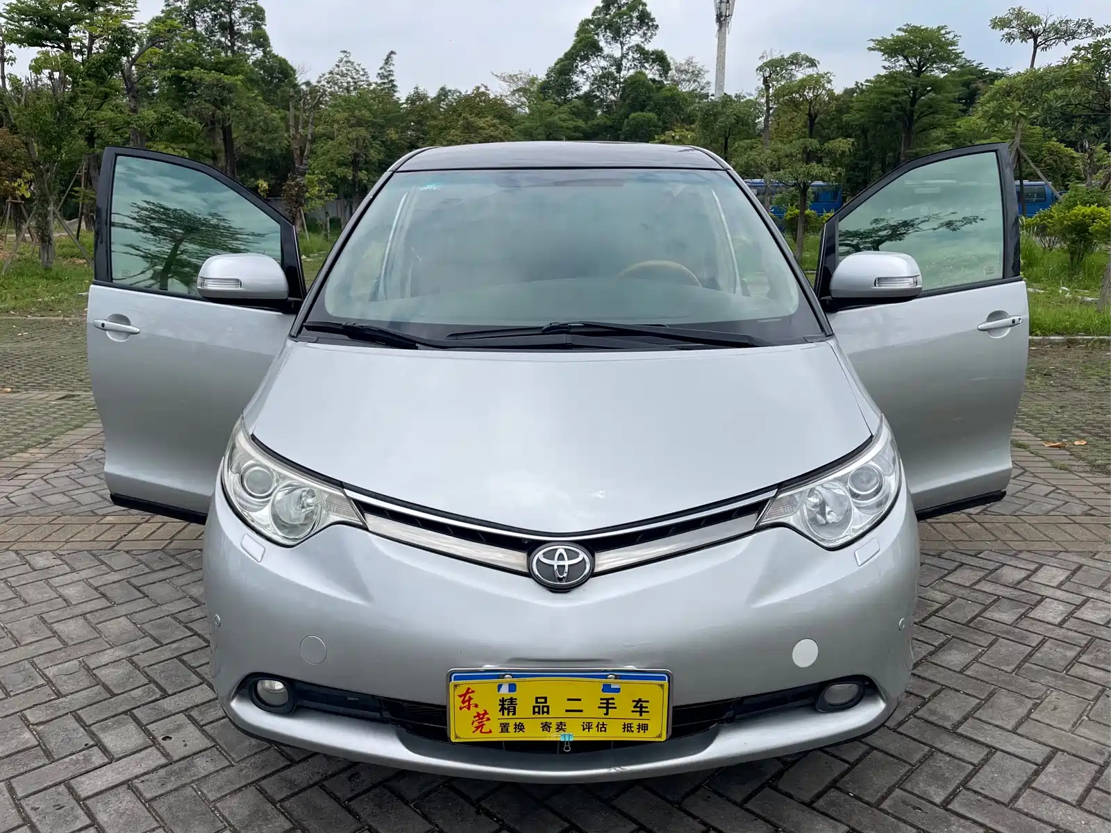 TOYOTA PREVIA 2006