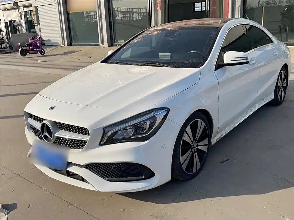 MERCEDES BENZ CLA 2019