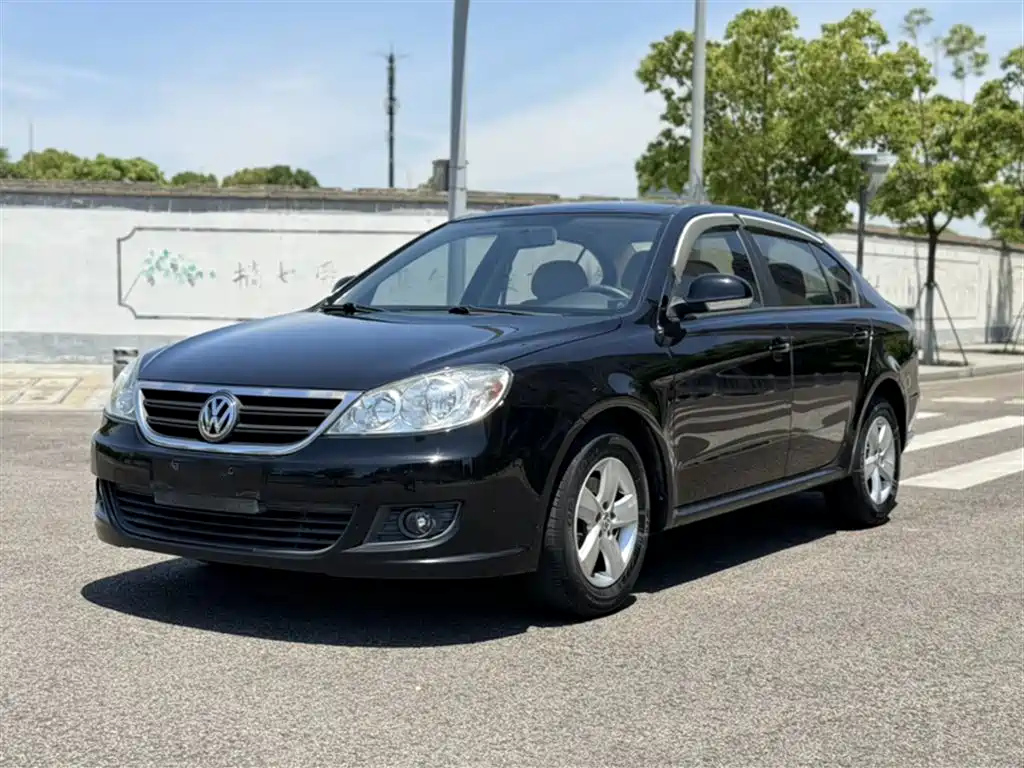 VOLKSWAGEN LAVIDA 2013