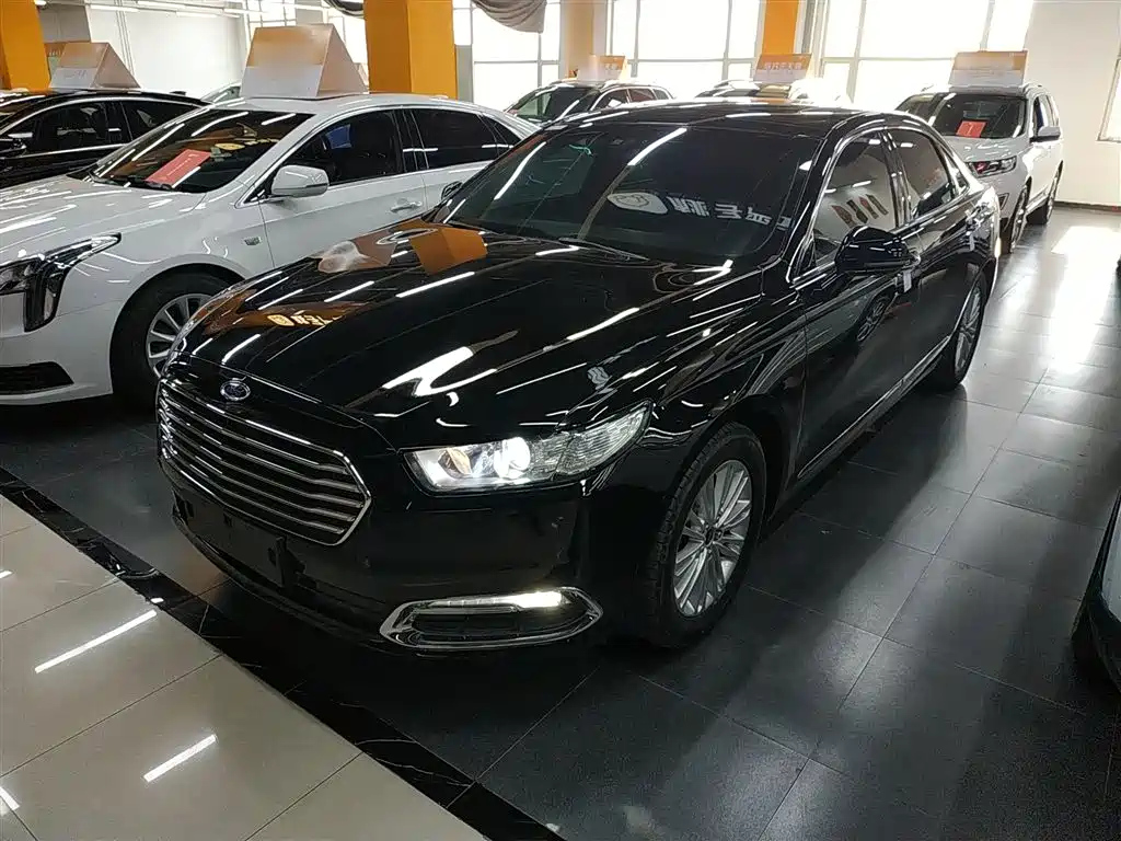 FORD TAURUS 2017