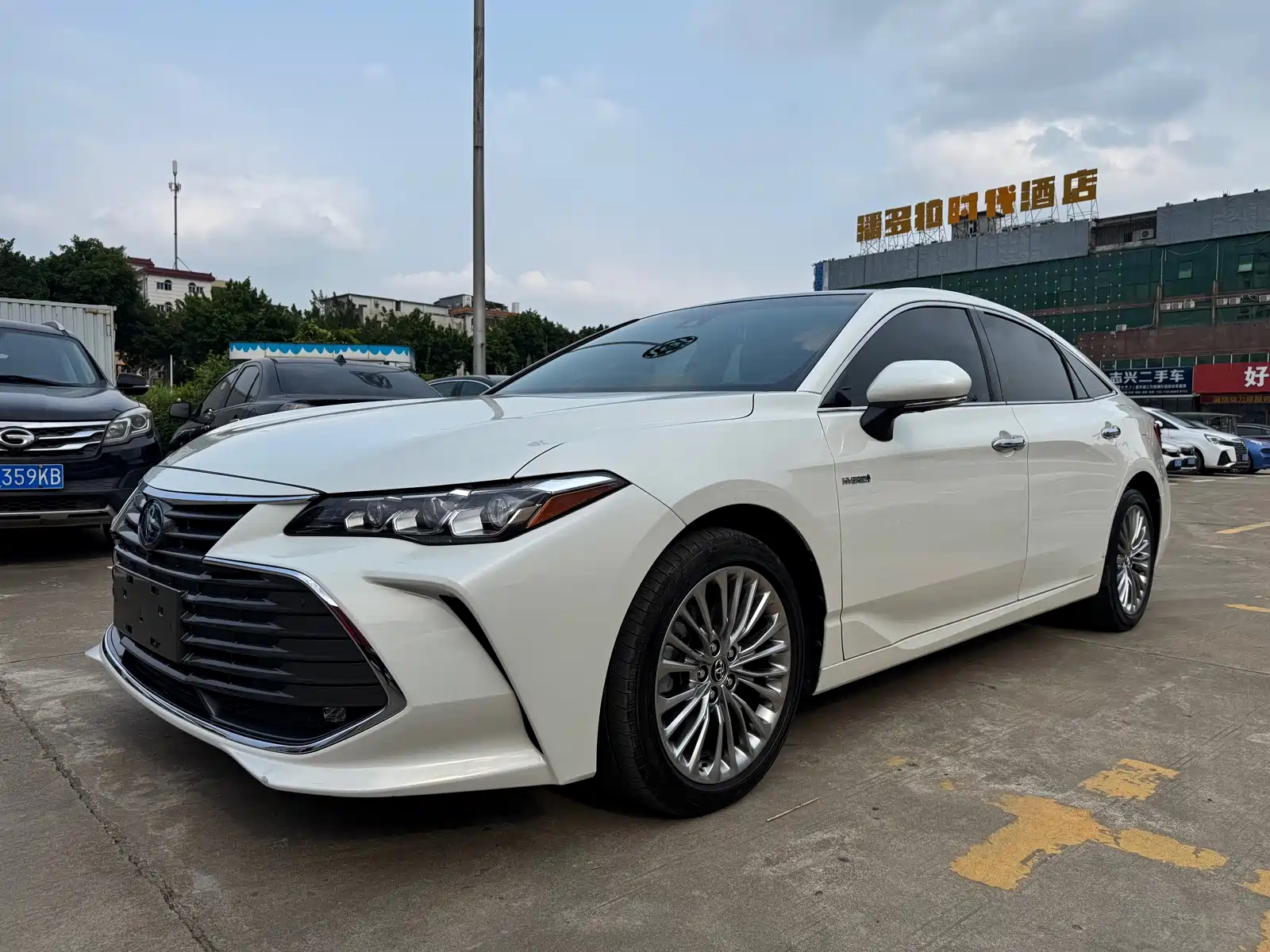 TOYOTA AVALON 2019