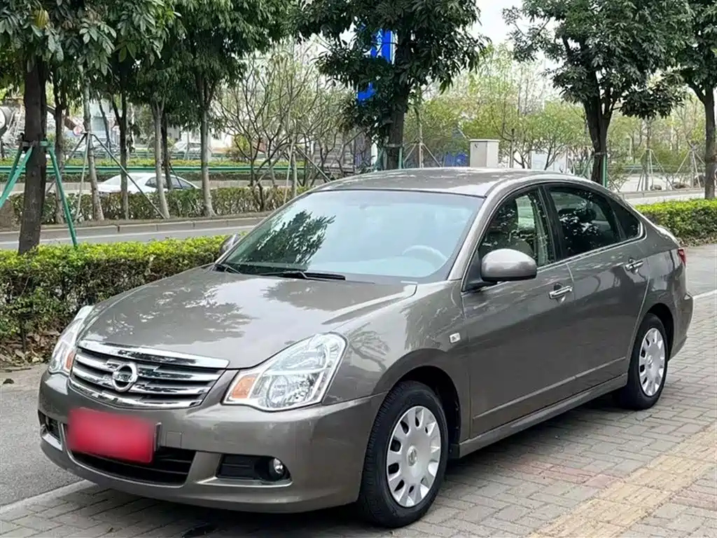 NISSAN SYLPHY 2018